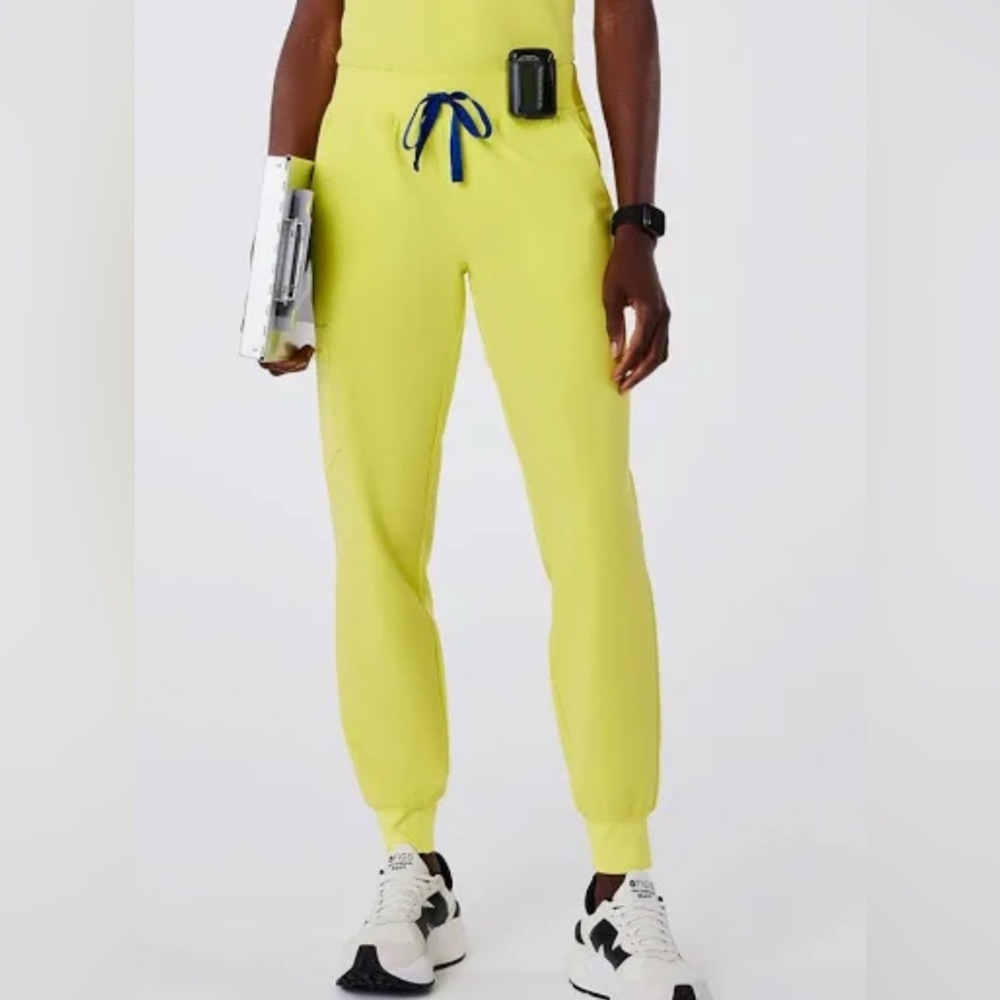 Figs Serving Lime Zamora Jogger Scrub Pants
